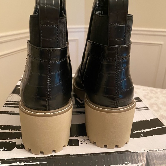 NWT Dolce Vita Rielle Wedge Bootie Black Size 9M - Picture 3 of 6